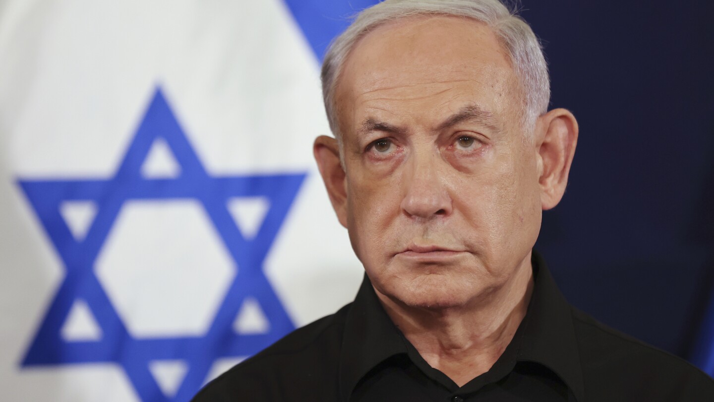 Netanyahu uses Holocaust ceremony to brush off international pressure against Gaza offensive