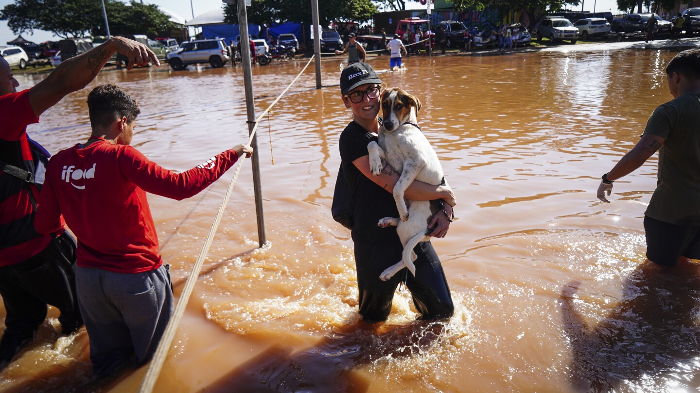 Too much water, and not enough: Brazil’s flooded south struggles to find basic goods