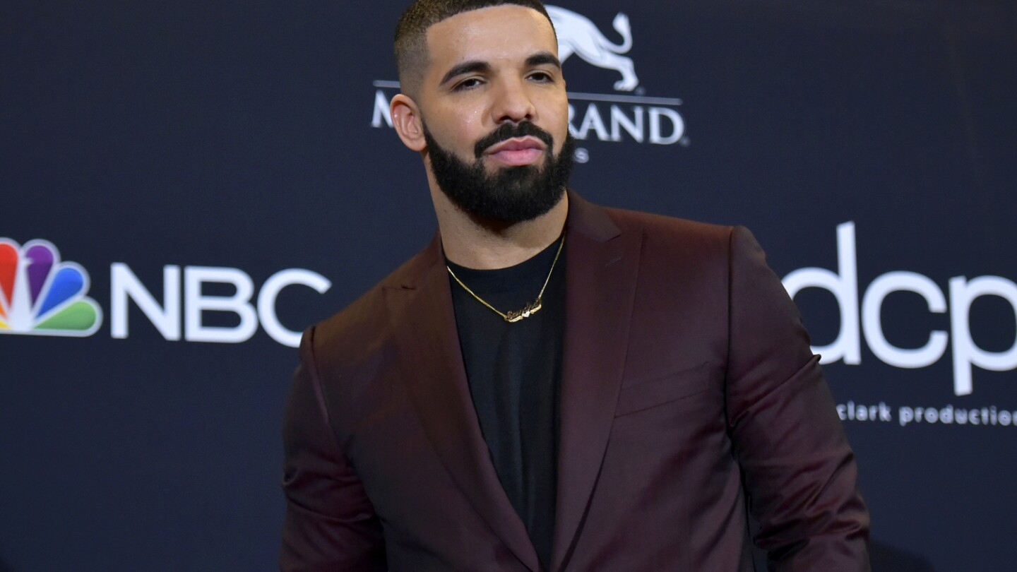 Police investigating shooting outside Drake’s mansion that left security guard wounded