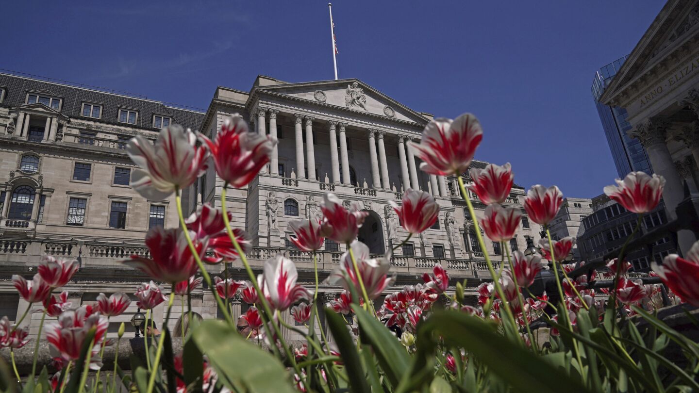 British economy rebounds strongly in first quarter of the year, ending ‘technical recession’