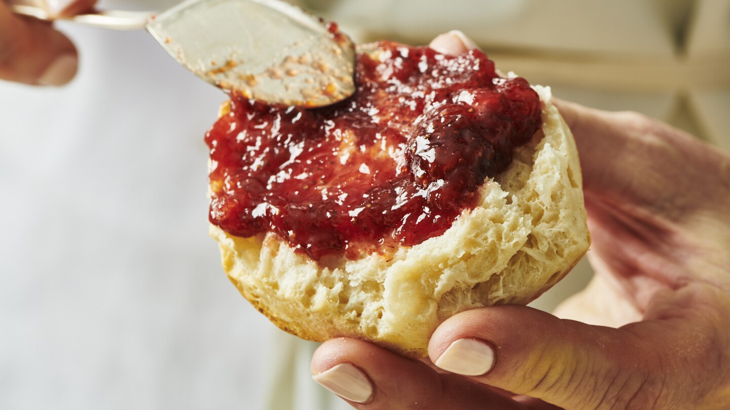 For mom this Mother’s Day, why not make homemade jam? Just don’t tell her how easy it is