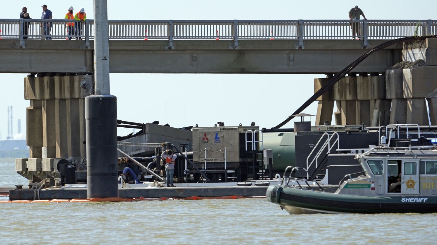 US Coast Guard says Texas barge collision may have spilled up to 2,000 gallons of oil