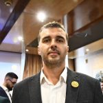 Manojlović Vučiću: ‘Izađite na TV duel i objasnite zašto ste davali srpske pare Klintonu i Bleru’