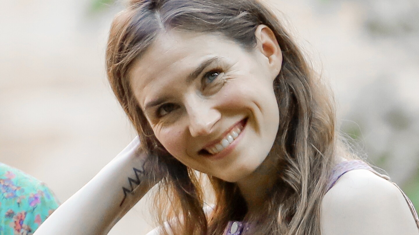 Amanda Knox will defend herself in an Italian court against a 16-year-old slander charge