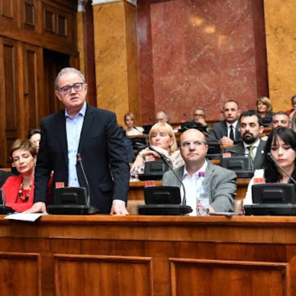 Lutovac za Betu: DS predlagala vraćanje mandata još u decembru