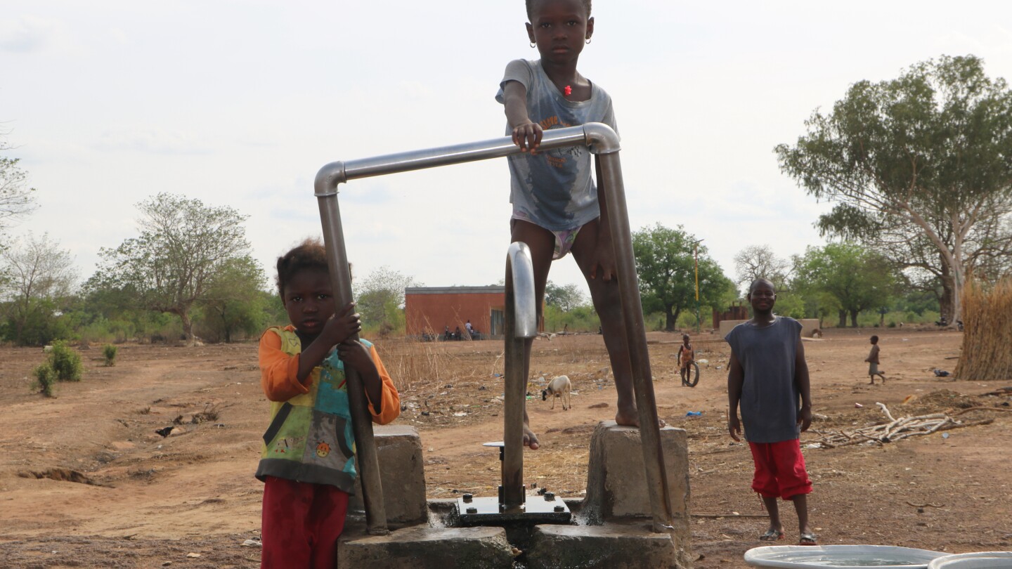In Burkina Faso, a growing number of children are traumatized by war