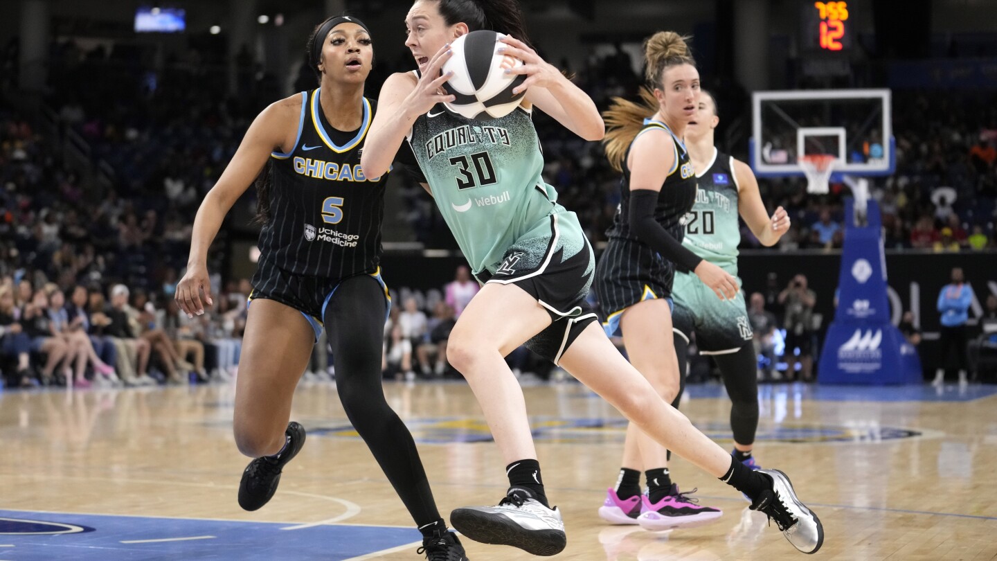 Stewart has 33 points and 14 rebounds, Angel Reese ejected as the Liberty beat the Sky 88-75