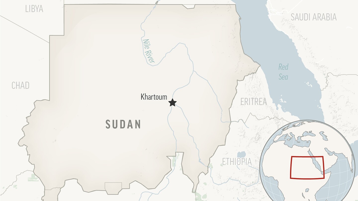 Sudanese RSF paramilitaries clash with the army, leaving at least 100 people dead