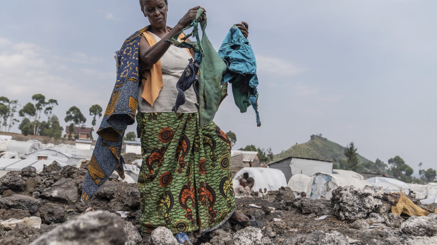 Fire at a displacement camp in Congo leaves dozens of families without shelter