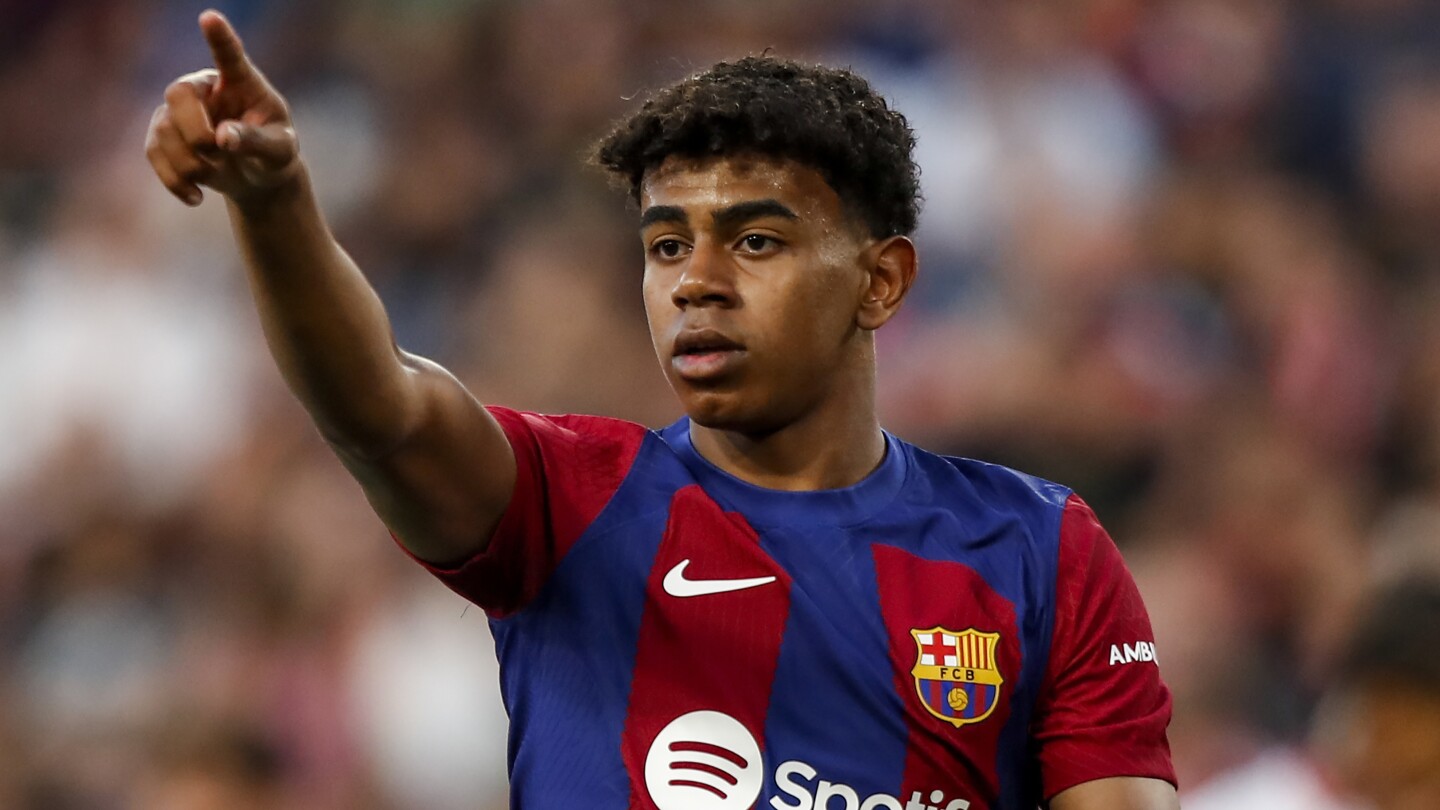 Spain entrusts youngsters Lamine Yamal and Nico Williams with its Euro hopes