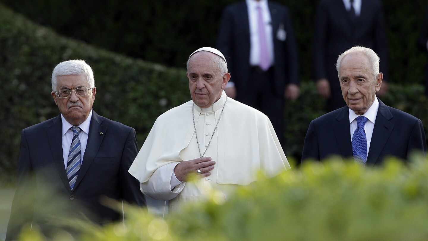 Pope recreates the 2014 Mideast peace prayer in Vatican Gardens to beg for an end to Gaza conflict