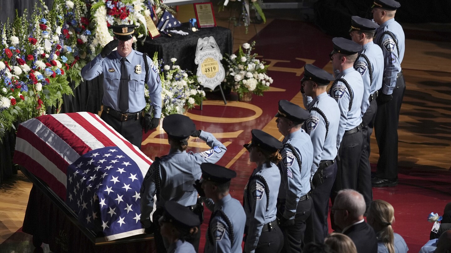 Minneapolis police officer killed while responding to a shooting call is remembered as a hero