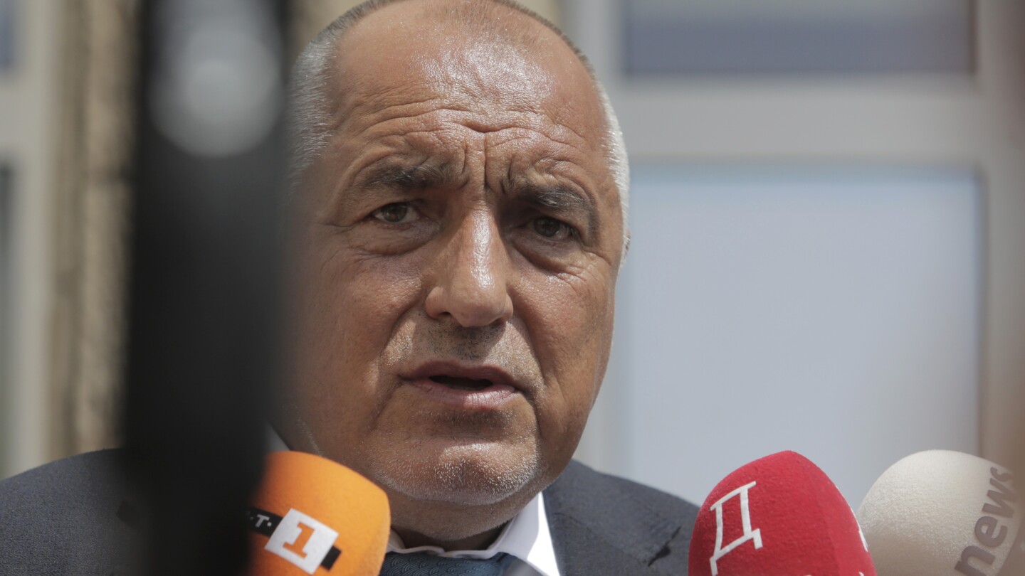 Bulgarian ex-prime minister Borissov offers a coalition. But he doesn’t want his old job back