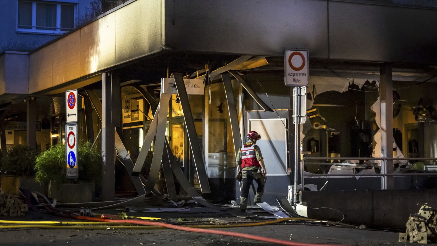 Explosions in a Swiss garage have left 2 people dead and 11 injured