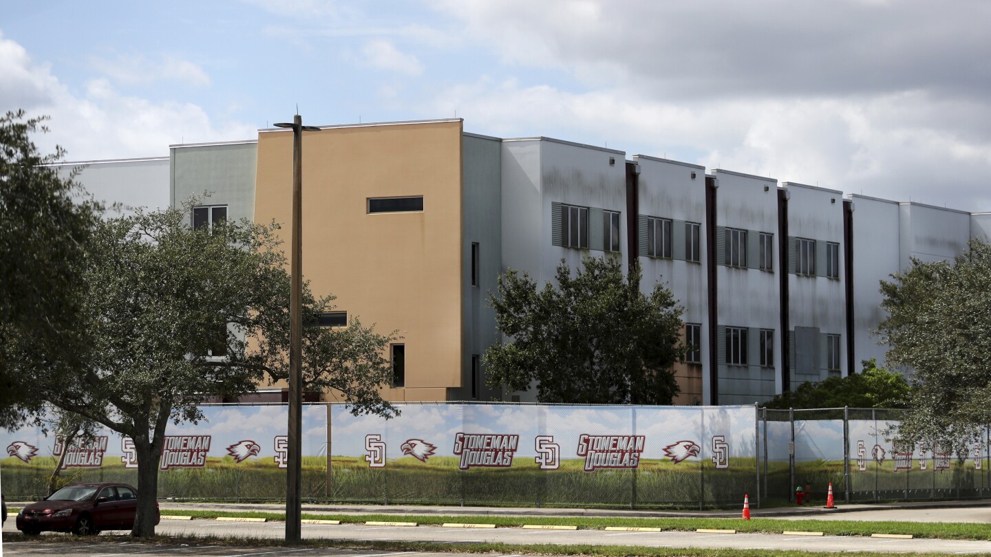 Demolition of the Parkland classroom building where 17 died in 2018 shooting begins