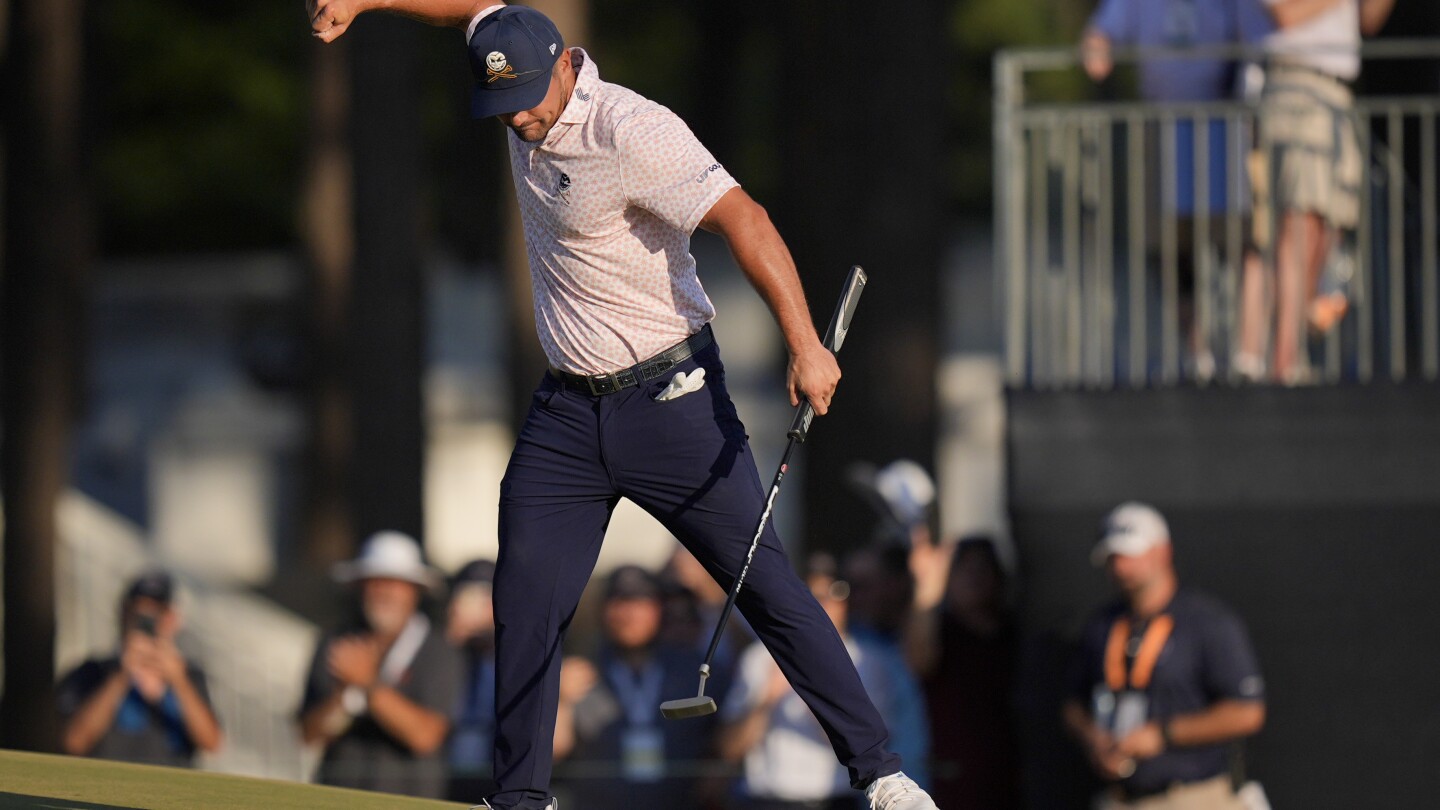 DeChambeau a one-man show at Pinehurst No. 2 and leads US Open by 3