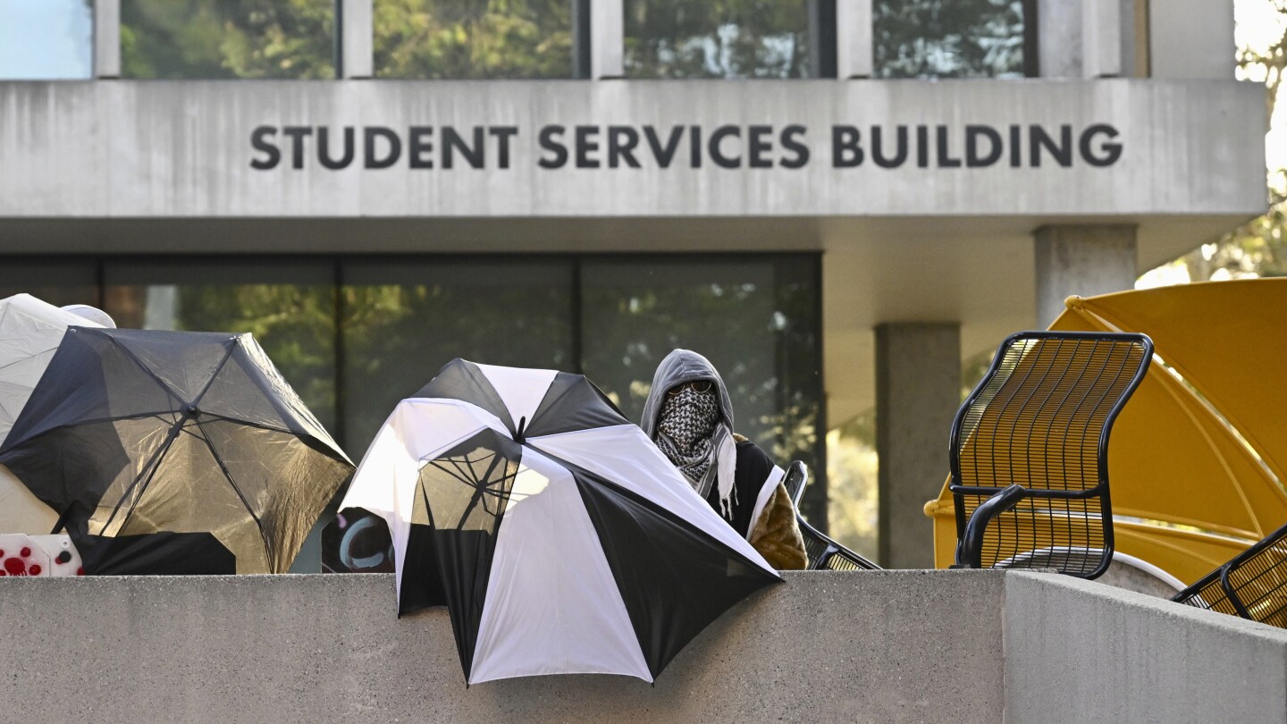 Pro-Palestinian encampment cleared from Cal State LA, days after building takeover