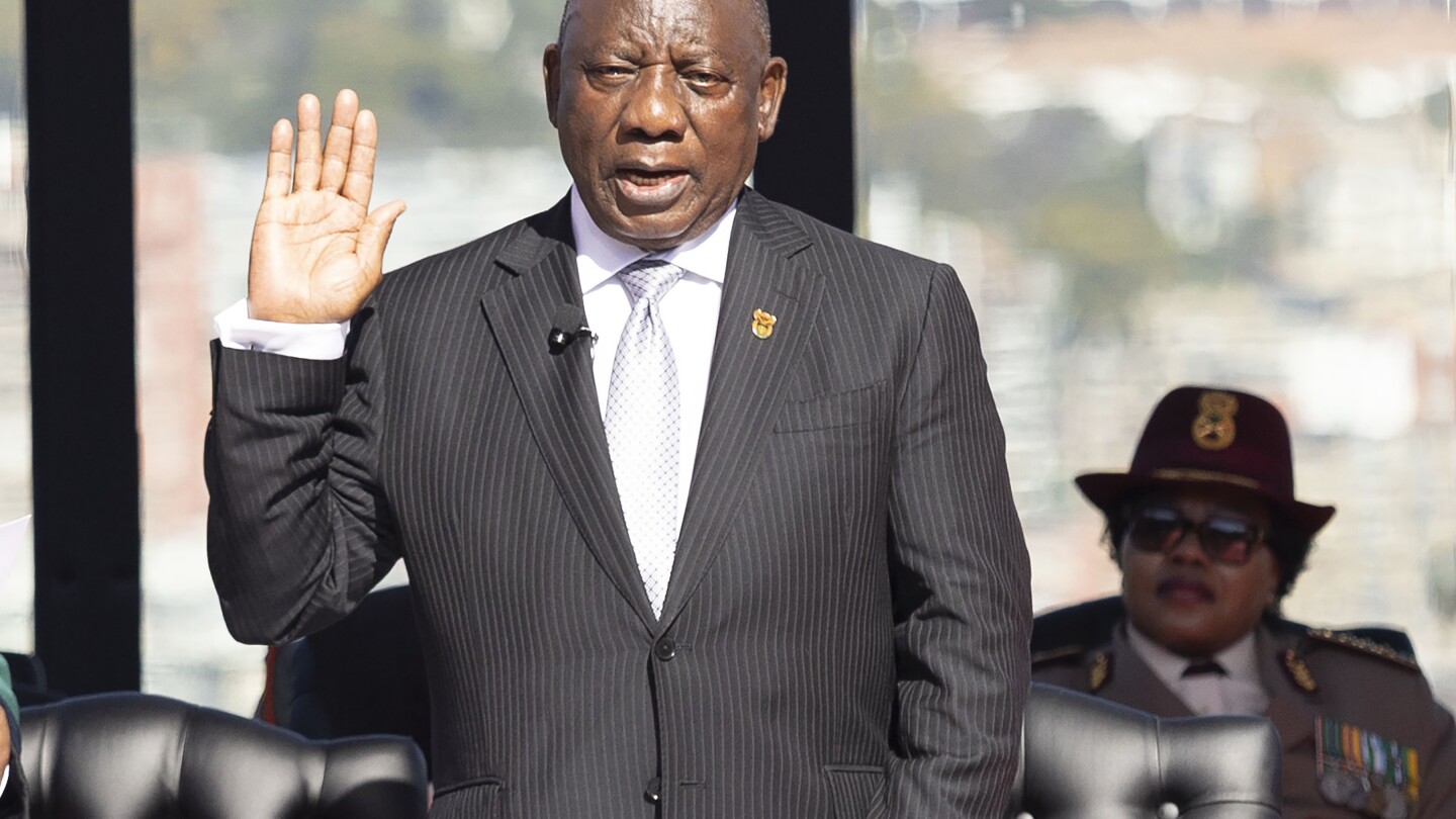 Cyril Ramaphosa is sworn in for a 2nd term as South African president