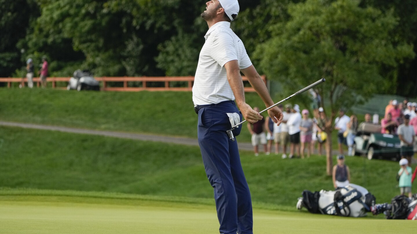 Tom Kim clings to a 1-shot lead over Scheffler and Bhatia in rain-delayed Travelers