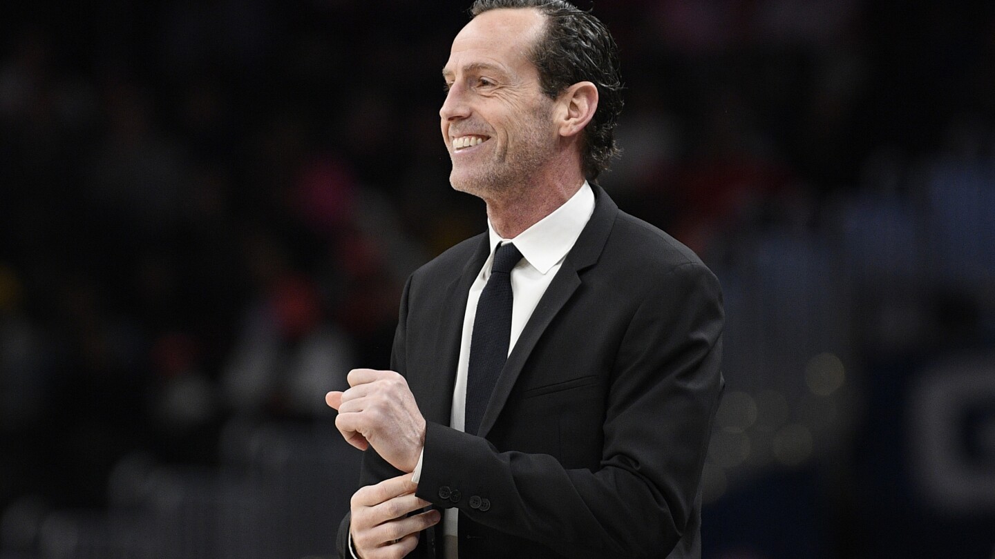 Cavaliers hiring Warriors assistant Kenny Atkinson as next coach, AP source says