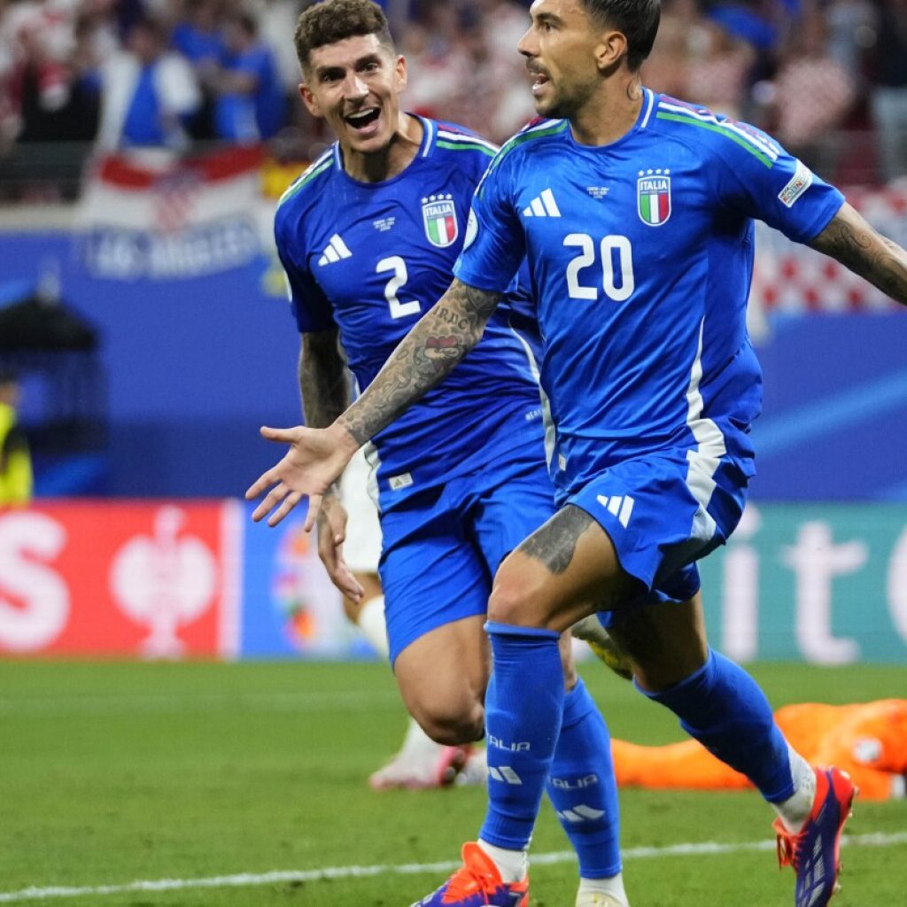 Italy advances at Euro 2024 after Zaccagni equalizer in injury time against Croatia