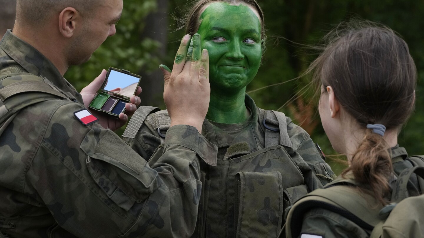 Poland rolls out ‘Holidays with the Army’ in a recruitment drive with Russia in mind