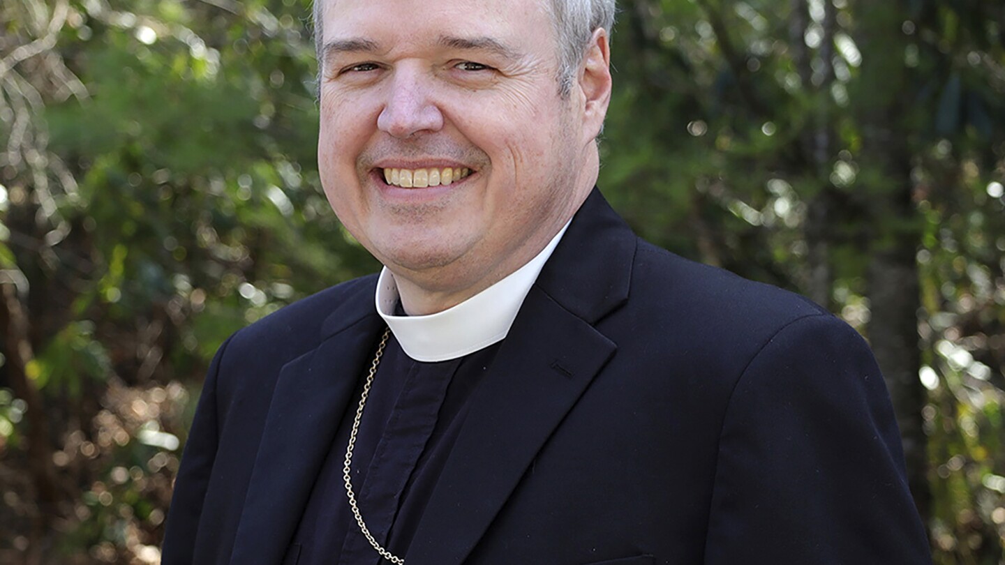 Pennsylvania bishop Sean Rowe elected new leader of Episcopal Church. He’s the youngest since 1789