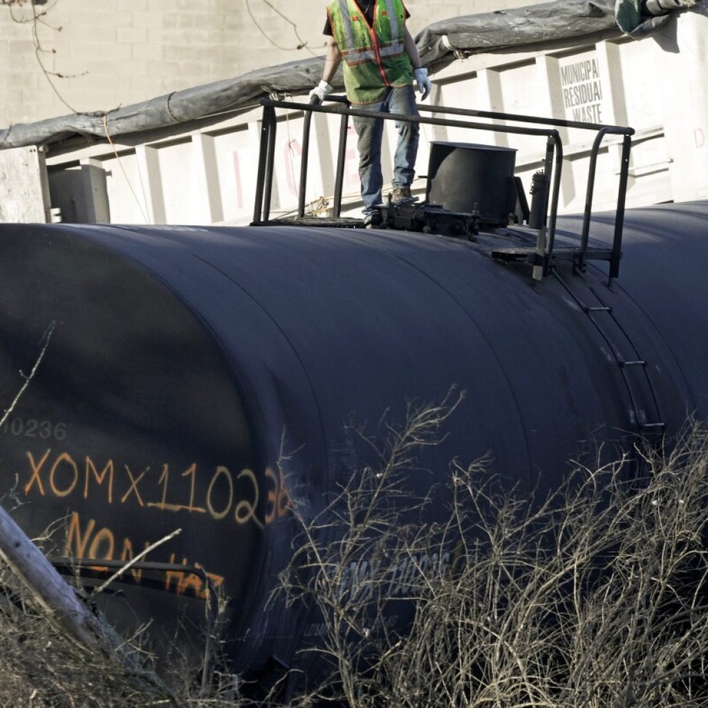 NTSB derailment investigation renews concerns about detectors, tank cars and Norfolk Southern