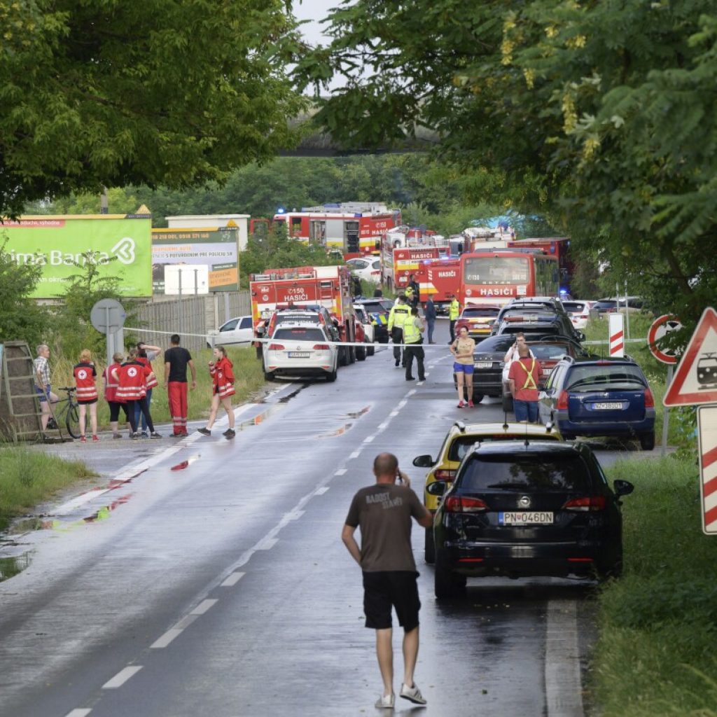 Slovak train and bus collision that killed 7 was likely caused by human error, minister says