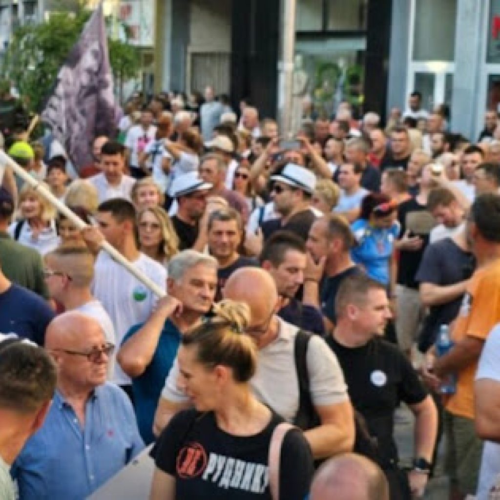 Protest SEOS-a u Loznici: Zvižduci za Rio Tinto, neće biti rudarenja litijuma