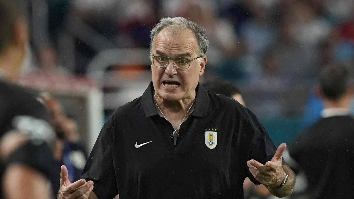 Uruguay’s coach, Marcelo Bielsa, is suspended for Copa America game against the United States