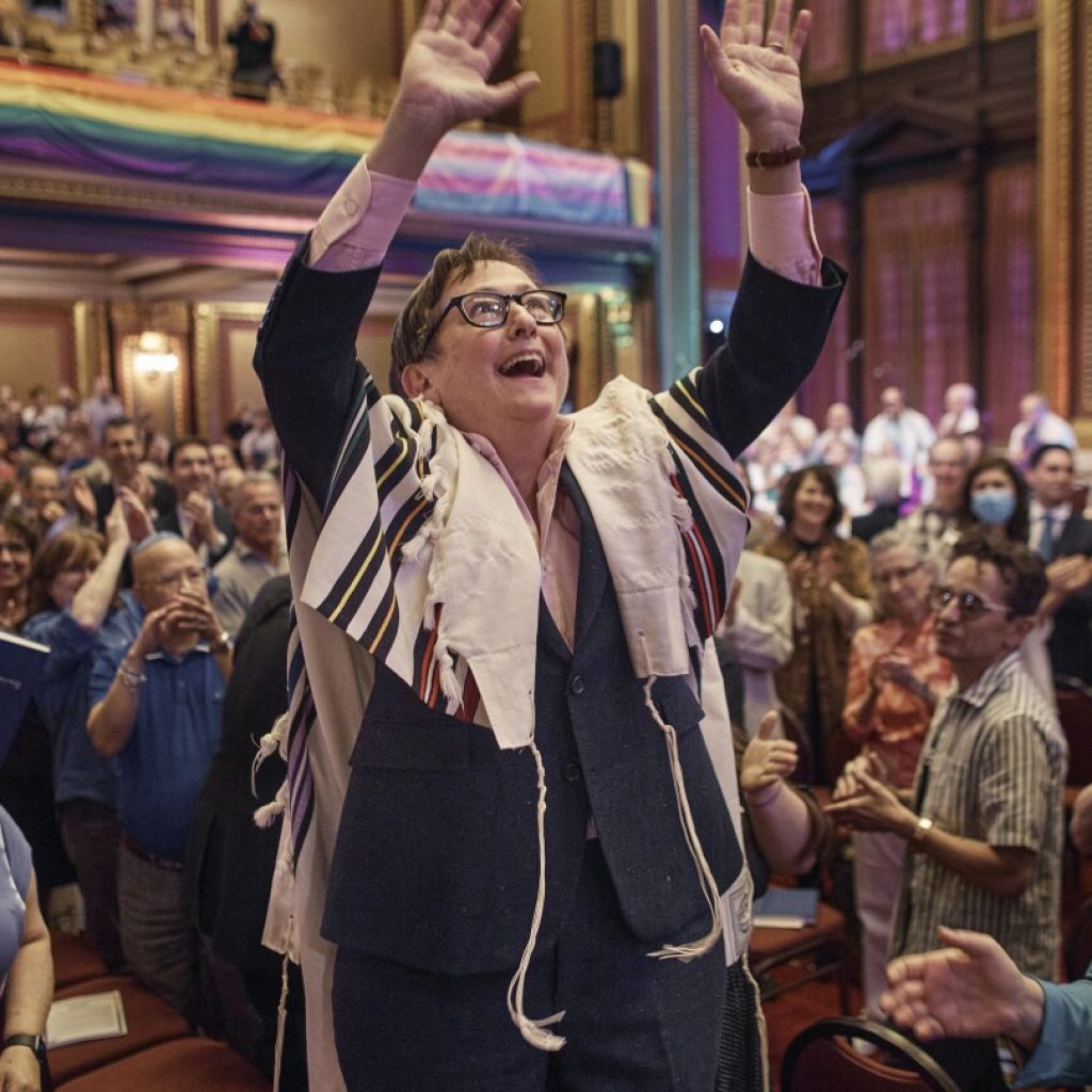 After 32 years as a progressive voice for LGBTQ Jews, Rabbi Sharon Kleinbaum heads into retirement