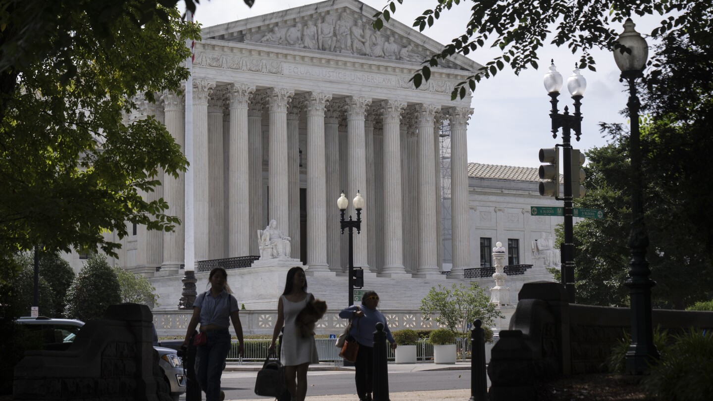 Live updates: Supreme Court set to rule on Trump immunity case | AP News