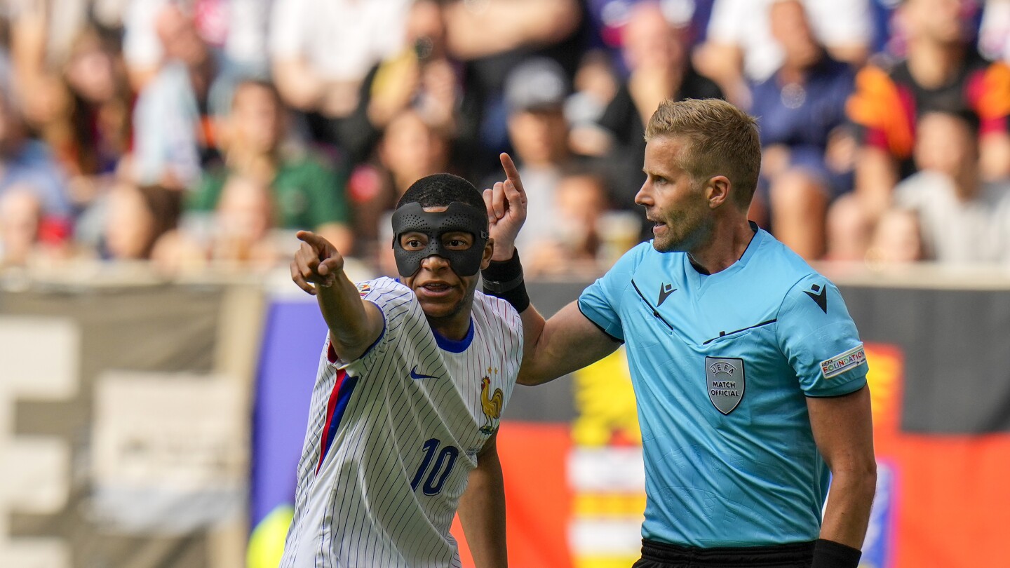 France and Belgium 0-0 at halftime in round of 16 at Euro 2024