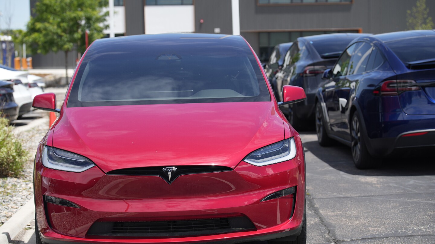 Tesla sales fall for second straight quarter despite price cuts, but decline not as bad as expected