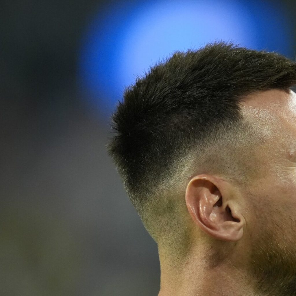 No Messi in Argentina’s Olympic soccer squad; Álvarez and Otamendi selected for Paris Games