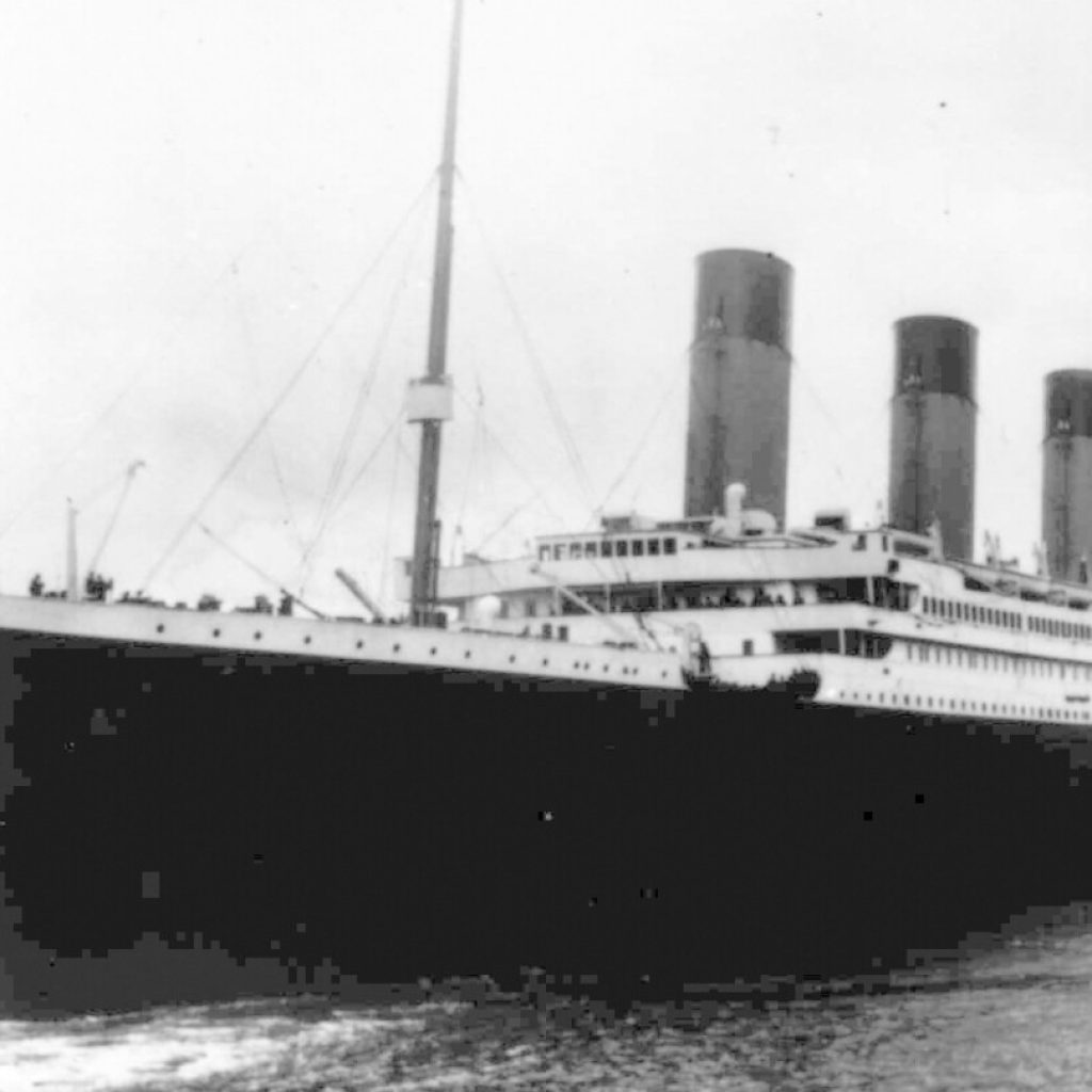 US ends legal fight against Titanic expedition. Battles over future dives are still possible