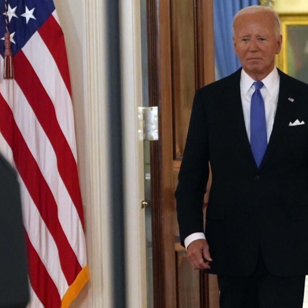 Democrats in Congress are torn between backing Biden for president and sounding the alarm