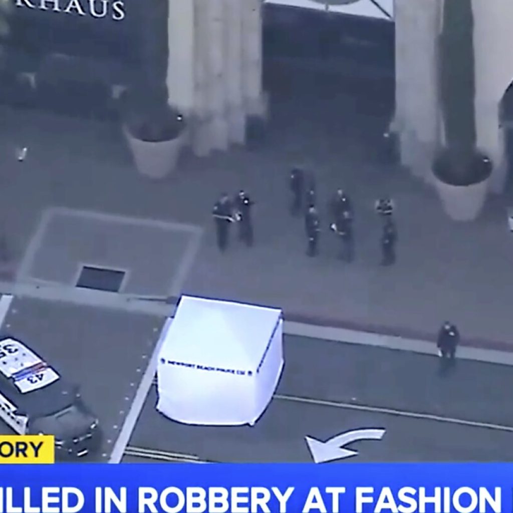 New Zealand tourist killed in robbery attempt at Southern California mall