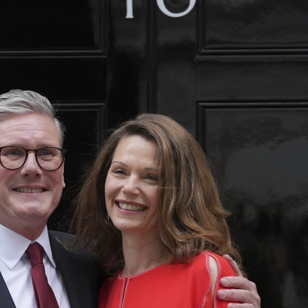 British PM’s 1st day at 10 Downing St. will stretch from nuclear weapons briefing to Larry the cat