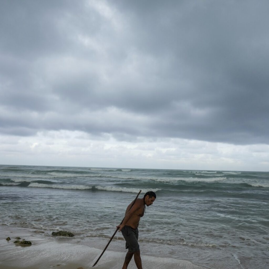 Beryl set to strengthen on approach to Texas due to hot ocean temperatures
