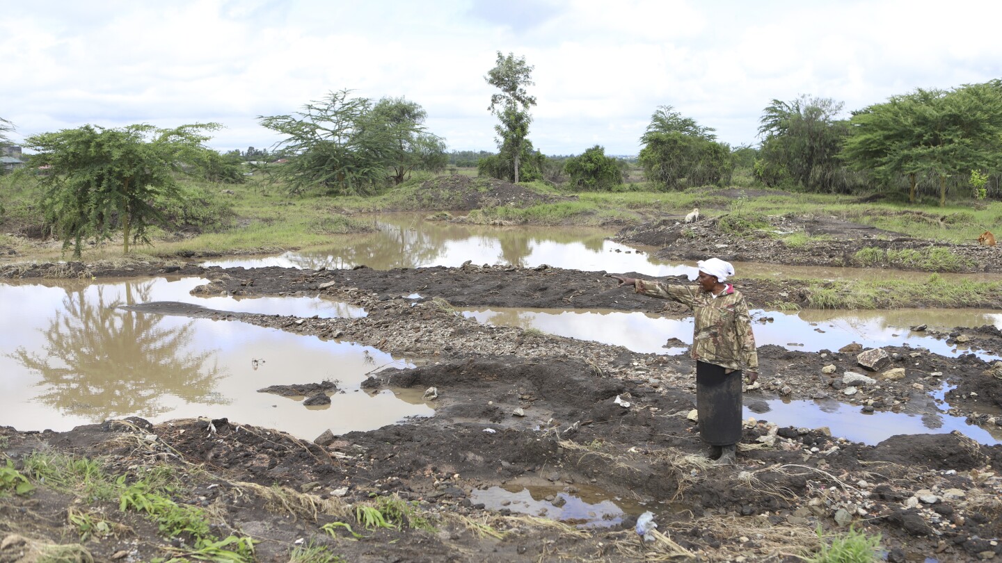 Kenya’s dramatic flooding sweeps away a central part of the economy: Its farms