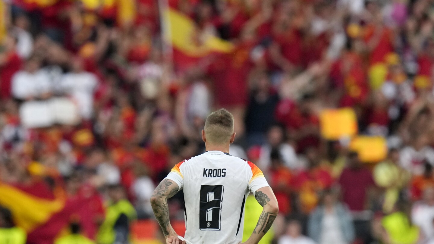 “Over and out.” Germany great Toni Kroos pens emotional farewell post to soccer