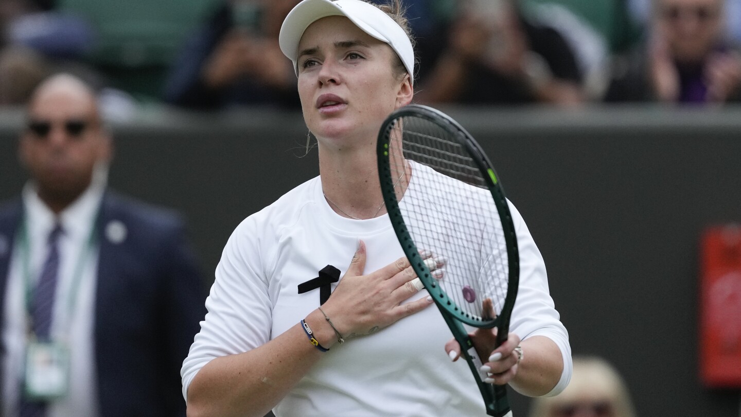 Elina Svitolina wins at Wimbledon on ‘very difficult day’ for Ukraine