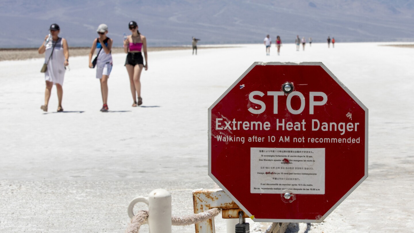 Tourists still flock to Death Valley amid searing US heat wave blamed for several deaths