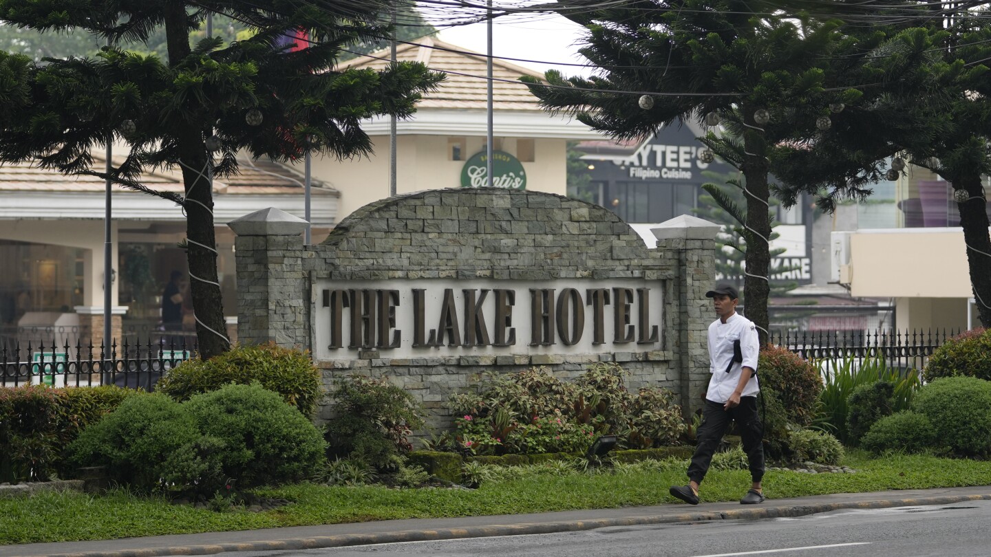 2 Australians and a Filipina killed in Philippine hotel, officials say