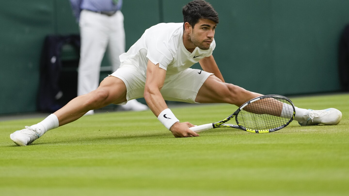 Carlos Alcaraz faces Daniil Medvedev, and Novak Djokovic plays Lorenzo Musetti in Wimbledon’s semis