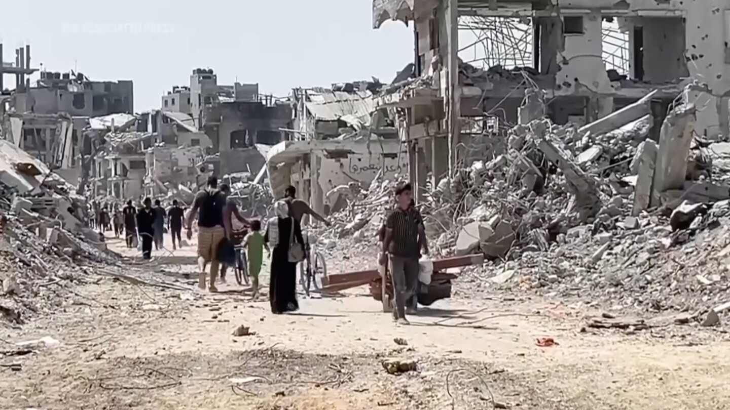 ‘We have nothing’: Palestinians return to utter destruction in Gaza City after Israeli withdrawal