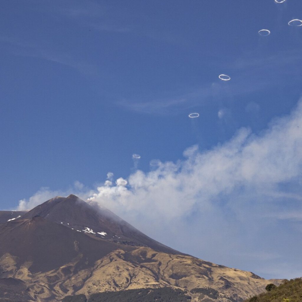 American tourist dies after sudden illness during excursion on Sicily’s Mount Etna, rescuers say