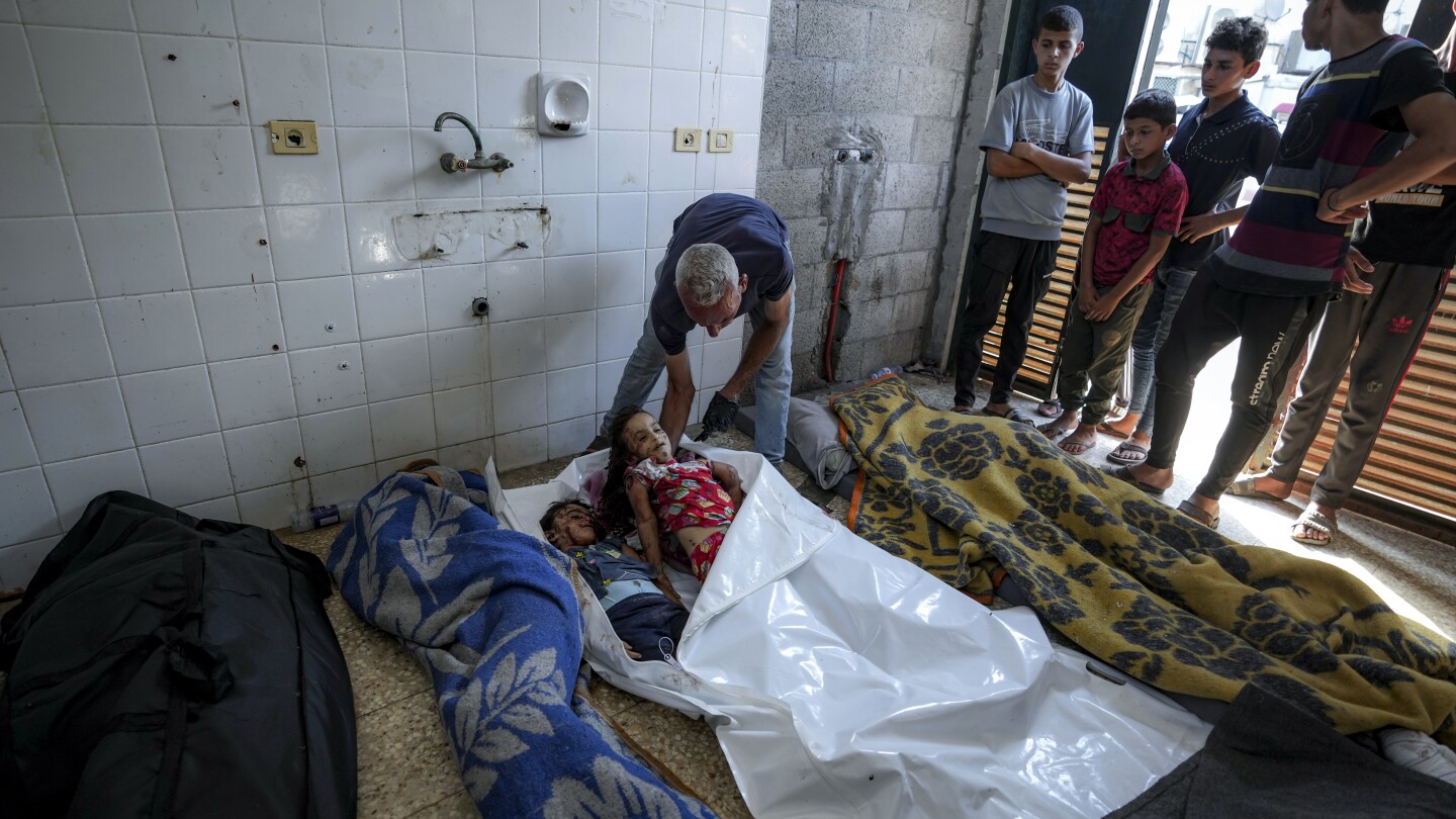 An Israeli attack on southern Gaza Strip leaves 71 dead, the Health Ministry in Gaza says